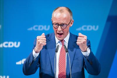 Friedrich Merz und Markus S?der in Brilon-stock-foto