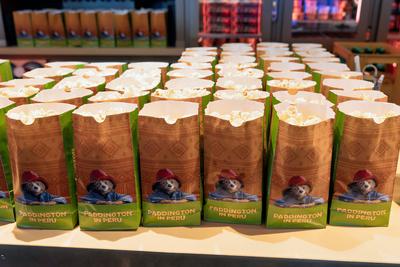 19.01.2025,Berlin,Deutschlandpremiere von PADDINGTON IN PERU im Kino Zoo Palast,Popcorn steht zum Verkauf bereit *** 19-stock-photo