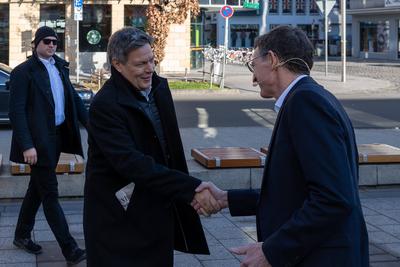 Wirtschaftsminister Robert Habeck im Dialog mit dem VNP, N?rnberg, 19.01.2025-stock-foto