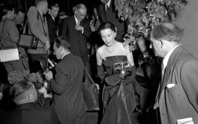 Bildnummer: 57013601  Datum: 10.06.1951  Copyright: imago/Future Image1. Internationale Filmfestspiele Berlin / 1st Berlin Film Festival (Berlinale), 06.-17. Juni 1951 Lil Dagover Kultur Entertainment People Film 1. Internationale Filmfestspiele Berlinale Berlin sw x0x xkg 1951 quer Aufmacher Schauspielerin  57013601 Date 10 06 1951 Copyright Imago Future Image 1 International Film Festival Berlin 1st Berlin Film Festival Berlinale 06 17 June 1951 Lil  Culture Entertainment Celebrities Film 1 International Film Festival Berlinale Berlin black and white x0x xkg 1951 horizontal Highlight Actress-stock-foto
