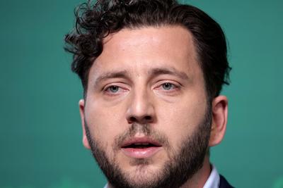 Felix Banaszak-stock-photo