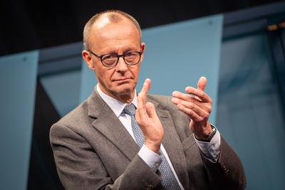 Bundestagswahlkampf ? Wahlkampfauftritt des Kanzlerkandidaten und CDU-Parteivorsitzenden Friedrich Merz in Flensburg, Schleswig-Holstein-stock-foto