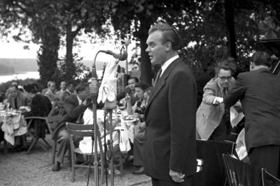 Hans Richter auf dem Herzog Film Empfang auf der Berlinale 1951 1 Internationale Filmfestspiele B-stock-foto