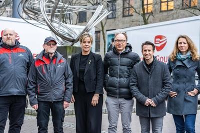 20.01.2025, Elektromobilit?t Erleben: Start der Kampagne E-Trucks.NRW, Live Demonstration von f?nf batterieelektrischen LKWs mit Ministerin Mona Neubar, Ministerin f?r Wirtschaft, Industrie, Klimaschutz und Energie des Landes Nordrhein-Westfalen-stock-foto