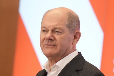 Bundeskanzler Olaf Scholz beim Wahlkampfauftritt in Frankfurt-stock-foto
