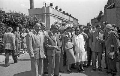 Bildnummer: 57013645  Datum: 10.06.1951  Copyright: imago/Future Image1. Internationale Filmfestspiele Berlin / 1st Berlin Film Festival (Berlinale), 06.-17. Juni 1951 France Roche, Rosaura Revueltas Kultur Entertainment People Film 1. Internationale Filmfestspiele Berlinale Berlin sw x0x xkg 1951 quer Schauspielerinnen  57013645 Date 10 06 1951 Copyright Imago Future Image 1 International Film Festival Berlin 1st Berlin Film Festival Berlinale 06 17 June 1951 France Roche Rosaura  Culture Entertainment Celebrities Film 1 International Film Festival Berlinale Berlin black and white x0x xkg 1951 horizontal Actresses-stock-foto