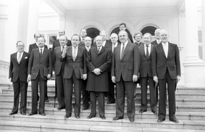 Kabinett Kohl II (alle Deutschland) - V.l.n.r.: Bundesinnenminister Friedrich Zimmermann (CDU), Heinrich Windelen (CDU/-stock-foto