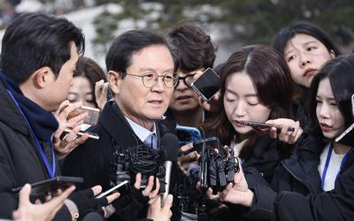 Impeached President Yoon attends impeachment trial hearing in Seoul-stock-foto