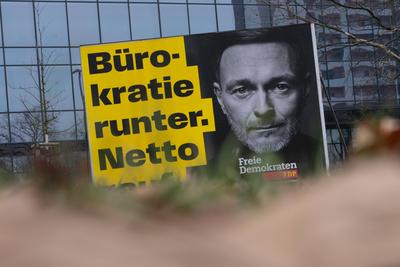 Wahlplakate in Berlin 2025-stock-foto