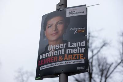 Wahlplakate in Berlin 2025-stock-foto