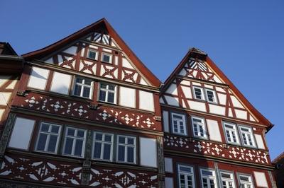 08 03 2014 Bad Orb Hauptstrasse Hessen Patrizierh?user in Bad Orb H?user Haus Fassade Fachw-stock-foto