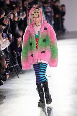 defile_kidill_fw25_99-stock-photo