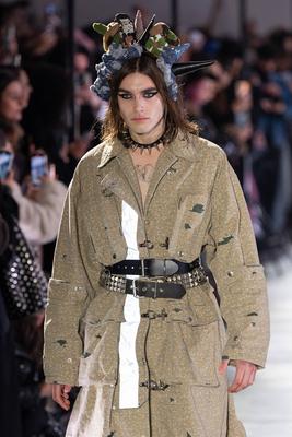 defile_kidill_fw25_99-stock-photo