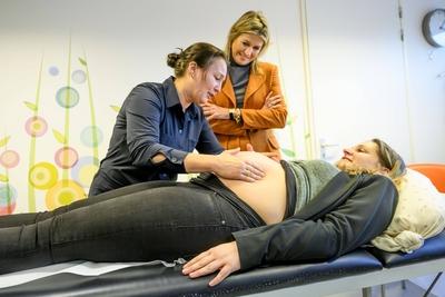 Queen M?xima visits Promising Start Zeist, ZEIST, The Netherlands-stock-foto