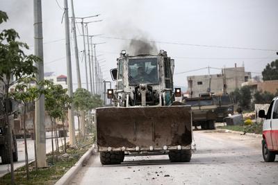 Israeli army continues its attacks in West Bank city of Jenin on the 2nd day,-stock-foto