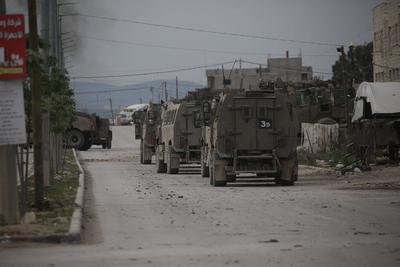 Israeli army continues its attacks in West Bank city of Jenin on the 2nd day,-stock-foto