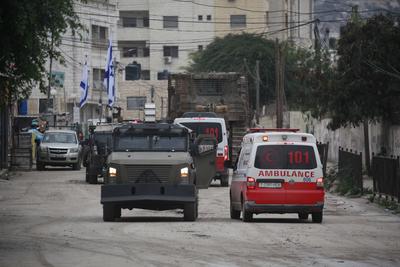 Israeli army continues its attacks in West Bank city of Jenin on the 2nd day,-stock-foto