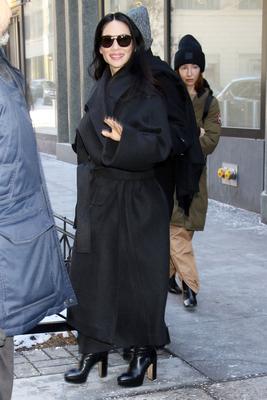 Lucy Liu seen Exiting The View-stock-foto