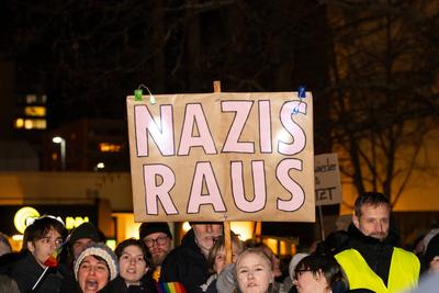 Leonberg, Baden-W?rttemberg, Germany - 22 January 2025: Counter-demonstration organized by B?ndnis 90 der Gr?nen, agains-stock-foto