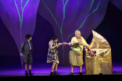Komische Oper Berlin H?nsel und Gretel-stock-photo