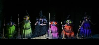 H?nsel und Gretel von Engelbert Humperdinck, Premiere 25.01.2025. Komische Oper im Schillertheater, Bismarckstra?e, Charlottenburg, Berlin, Deutschland-stock-foto