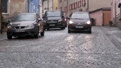 Blitzeisalarm in Bayern! Eine gef?hrliche Wetterfront zieht aktuell ?ber dem Osten hinweg. Vor allem in Bayern gab es zu-stock-foto