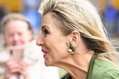 Queen M?xima visits Appeltjes winner who tackles loneliness among young people, ?s-Hertogenbosch, The Netherlands-stock-foto