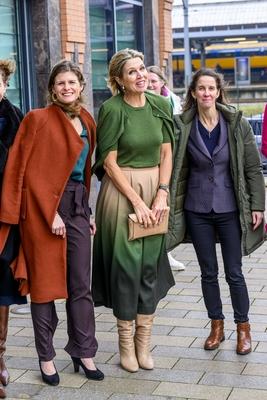 Queen M?xima visits Appeltjes winner who tackles loneliness among young people, ?s-Hertogenbosch, The Netherlands-stock-foto