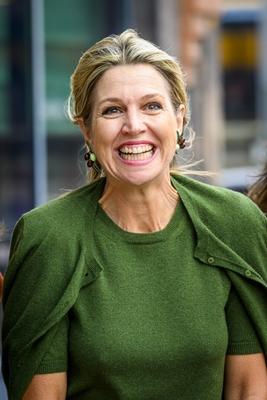 Queen M?xima visits Appeltjes winner who tackles loneliness among young people, ?s-Hertogenbosch, The Netherlands-stock-foto