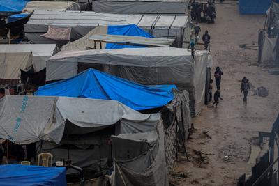 Palestinians living in Dair El-Balah refugee camp, have difficulties moving around in the camp-stock-foto