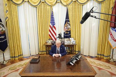 President Trump signs an Executive Order-stock-photo