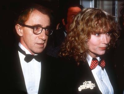 Woody Allen Mia Farrow 1983 Photo By John Barrett/PHOTOlink.net / MediaPunch PUBLICATIONxINxGERxSUIxAUTxONLY Copyright:-stock-photo