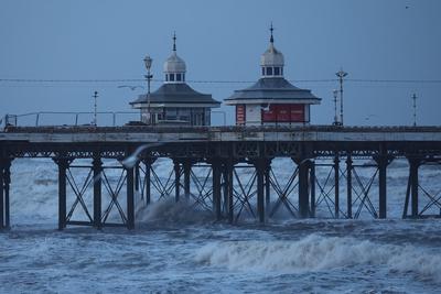 Storm ?owyn batters Blackpool Promenade-stock-foto