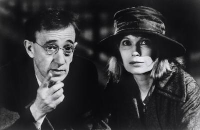 Schatten und Nebel 1991 WOODY ALLEN Kleinman MIA FARROW Irmy B336729 UnitedArchives99214-stock-foto
