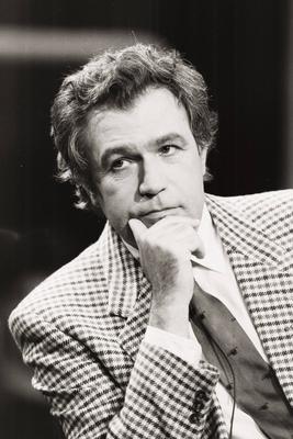 Rainer Holbe in der Fernsehsendung RTL Streitshow in den 80ern - Auf dem Bild ist der Journalist Rainer Holbe in der Fer-stock-foto