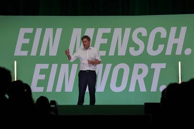 Zu Gast: Robert Habeck in der SICK-ARENA Freiburg-stock-foto