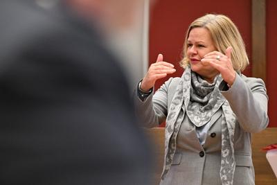 ++Nancy Faeser++SPD++-stock-foto