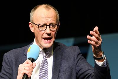 CDU Kanzlerkandidat Friedrich Merz macht Wahlkampf-stock-foto