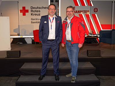Zivile Verteidigung: Herausforderungen f?r die Zukunft (v.l.) Anton Verschaeren (Vorstand des DRK-Region Hannover e.V.)-stock-foto