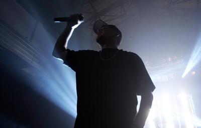 Bildnummer: 52382076  Datum: 06.02.2008  Copyright: imago/STAR-MEDIARapper Kool Savas anl?sslich eines Konzertes in Leipzig, Personen; 2008, Leipzig, Musiker, Yurderi, Cool, Konzerte , Hip Hop , Rap; , quer, Kbdig, Einzelbild, close, Musik, Kunst, Aktion, People o0 Gegenlichtaufnahme-stock-foto