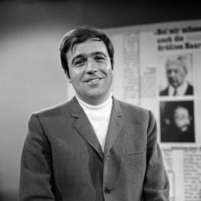 Rainer Holbe Der deutsche Journalist und Fernsehmoderator Rainer Holbe, Deutschland 1960er Jahre. German journalist and-stock-foto
