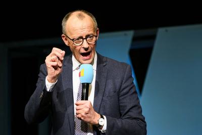 CDU Kanzlerkandidat Friedrich Merz macht Wahlkampf-stock-foto