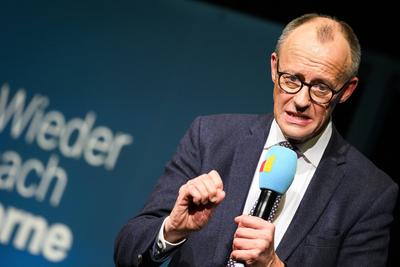 CDU Kanzlerkandidat Friedrich Merz macht Wahlkampf-stock-foto