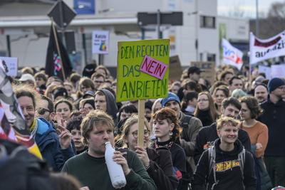 GER, Halle an der Saale, Messe, Gegen - Demo zu Veranstaltung der AFD auf dem Messegelaende mit Alice Weidel, 25.01.25,-stock-photo