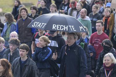 GER, Halle an der Saale, Messe, Gegen - Demo zu Veranstaltung der AFD auf dem Messegelaende mit Alice Weidel, 25.01.25,-stock-photo