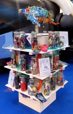 boot Messe Duesseldorf 2025 Plastik und Geisternetze-stock-photo
