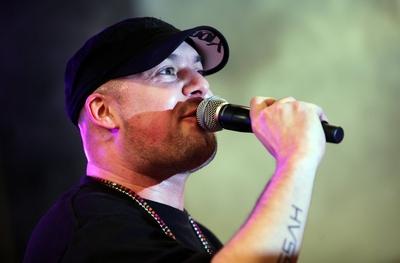 19/ Konzert: Kool Savas, Rapper King Kool Savas, im Alexa Einkaufscenter, Gesang, King of Rap, Rap, HipHop, Hip-Hop, Mus-stock-foto