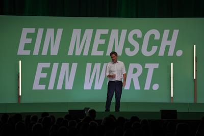 Zu Gast: Robert Habeck in der SICK-ARENA Freiburg-stock-foto