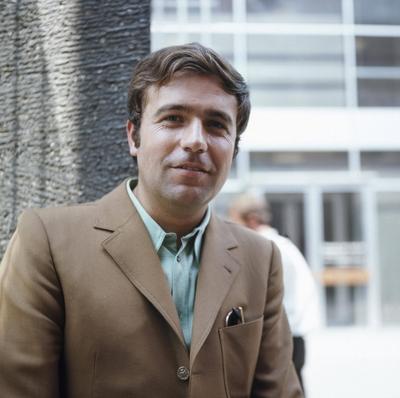 Rainer Holbe Portrait von Rainer Holbe, deutscher Journalist und Fernsehmoderator, Deutschland ca. 1982. Portrait of Ra-stock-foto