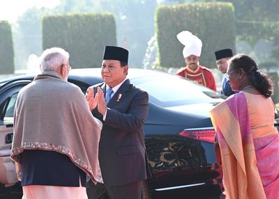 Ceremonial Reception Of Indonesian President Prabowo Subianto At Rashtrapati Bhawan-stock-foto